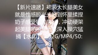 国产大神乱伦自己的亲妈 妈妈一开始反抗强烈被插进去后越操越享受肥逼淫水泛滥