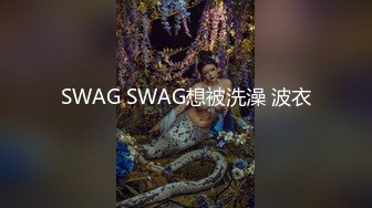 少妇丝袜来不及脱掉就找了个男人来干她 忍了3个月 总算看到男人了 不管了 先来一个畅快淋漓的大战再说