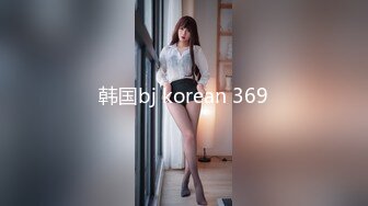  探花嫖王威哥养生馆撩妹两个刚入行的旗袍丝袜女技师砸钱诱惑两个妹子下海一块3P